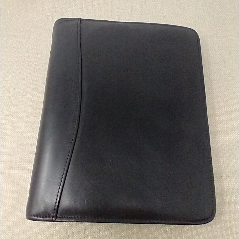 KIRKLAND SIGNATURE BLACK LEATHER PLANNER COVER